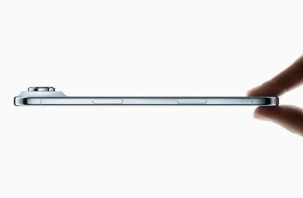 老新镇苹果维修点分享iPhone 17 Air自动关机电源故障解析 